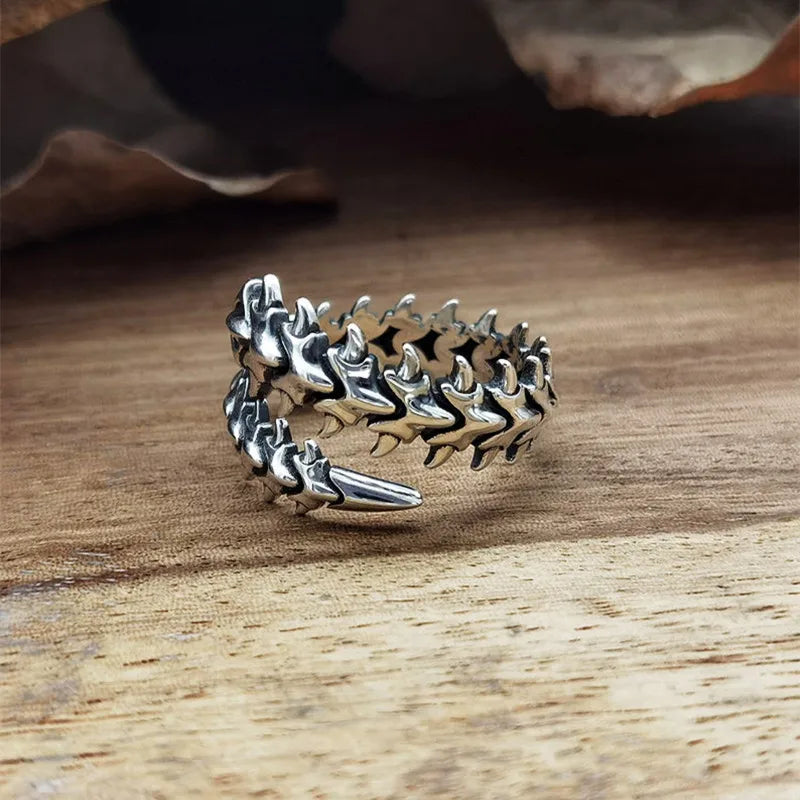 Back Breaker | Vintage Gothic Spine Ring